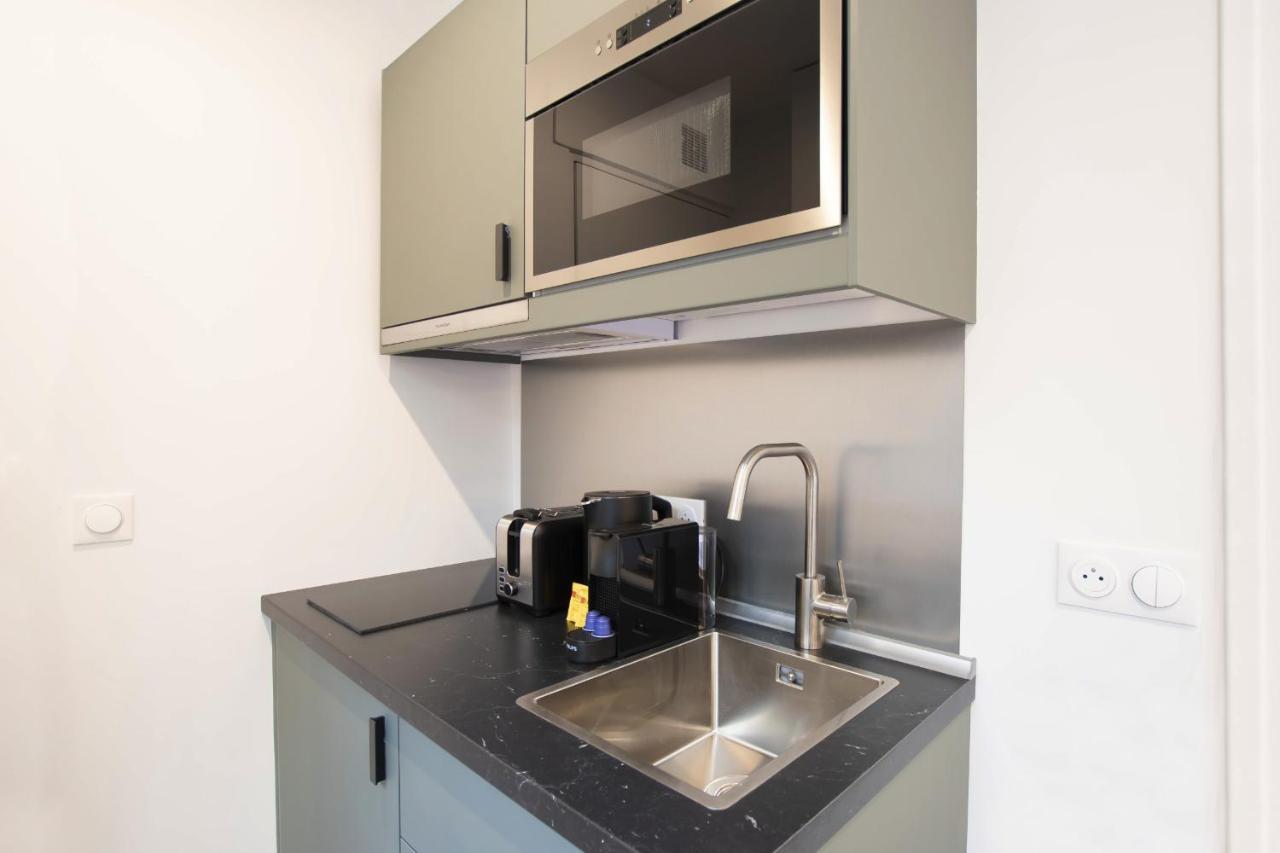 Guestready - Studio With Jacuzzi In The 10 Th Apartamento París Exterior foto