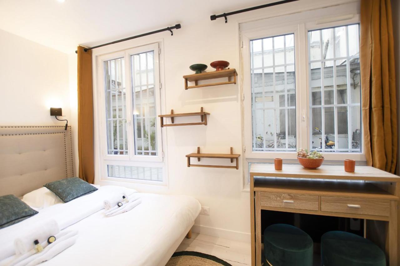 Guestready - Studio With Jacuzzi In The 10 Th Apartamento París Exterior foto
