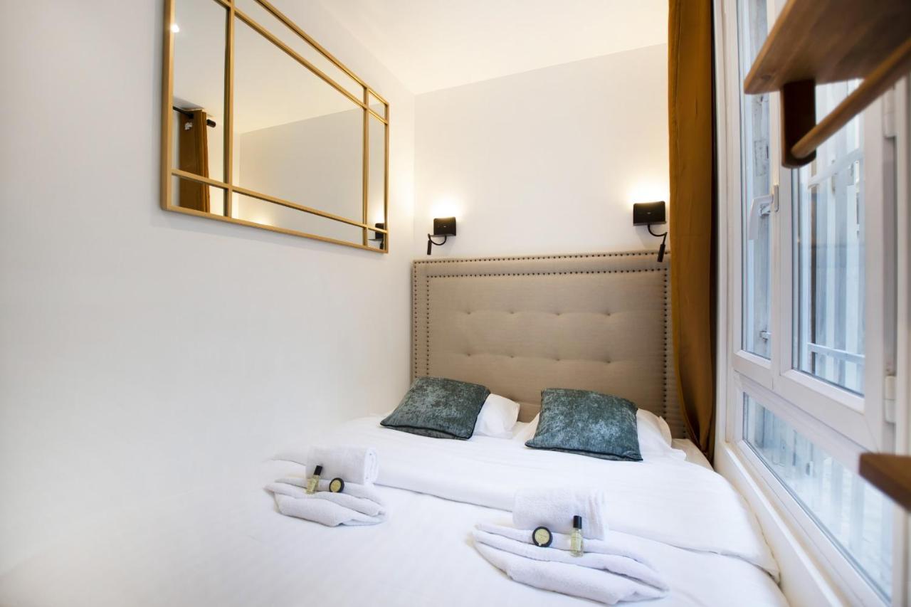 Guestready - Studio With Jacuzzi In The 10 Th Apartamento París Exterior foto