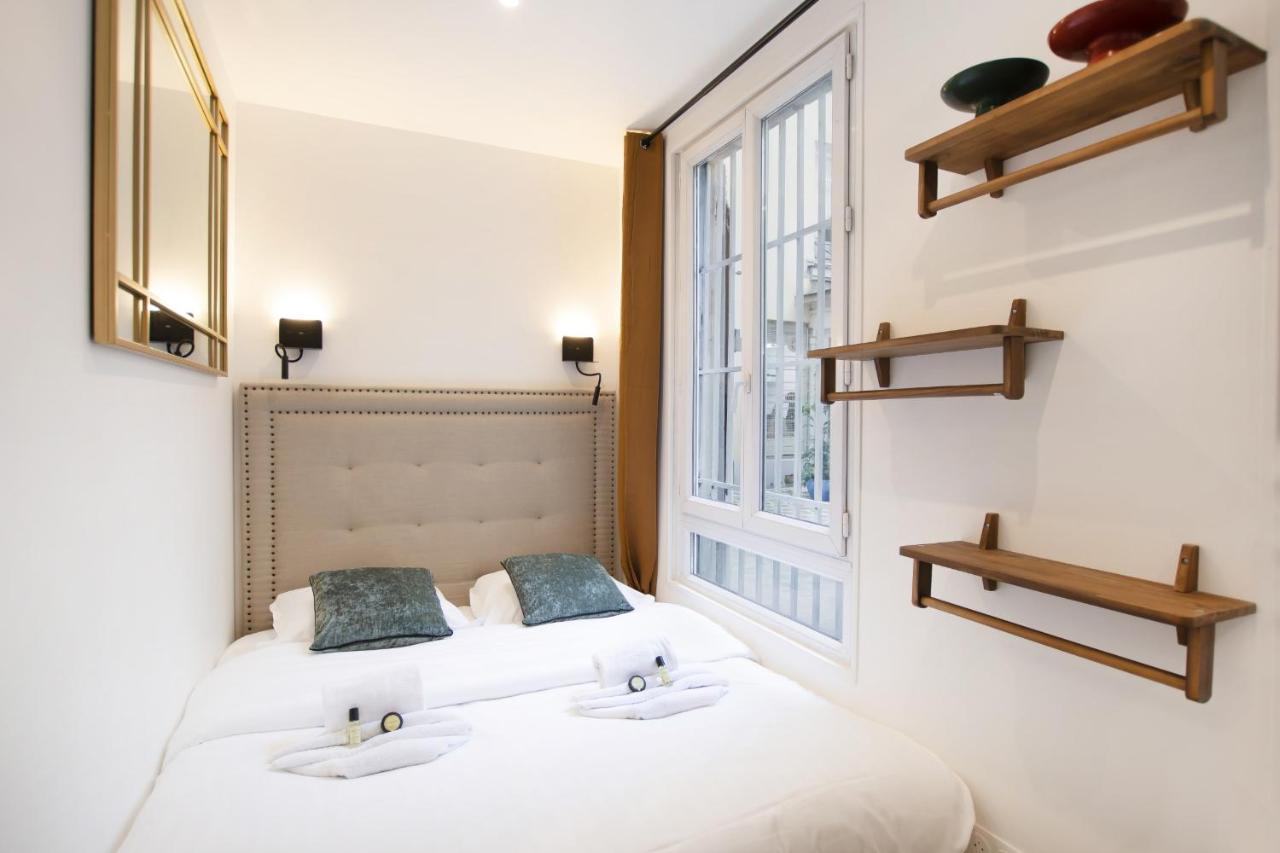 Guestready - Studio With Jacuzzi In The 10 Th Apartamento París Exterior foto