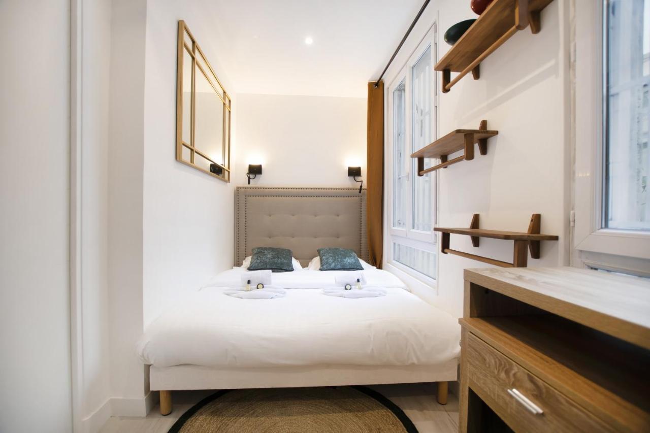 Guestready - Studio With Jacuzzi In The 10 Th Apartamento París Exterior foto